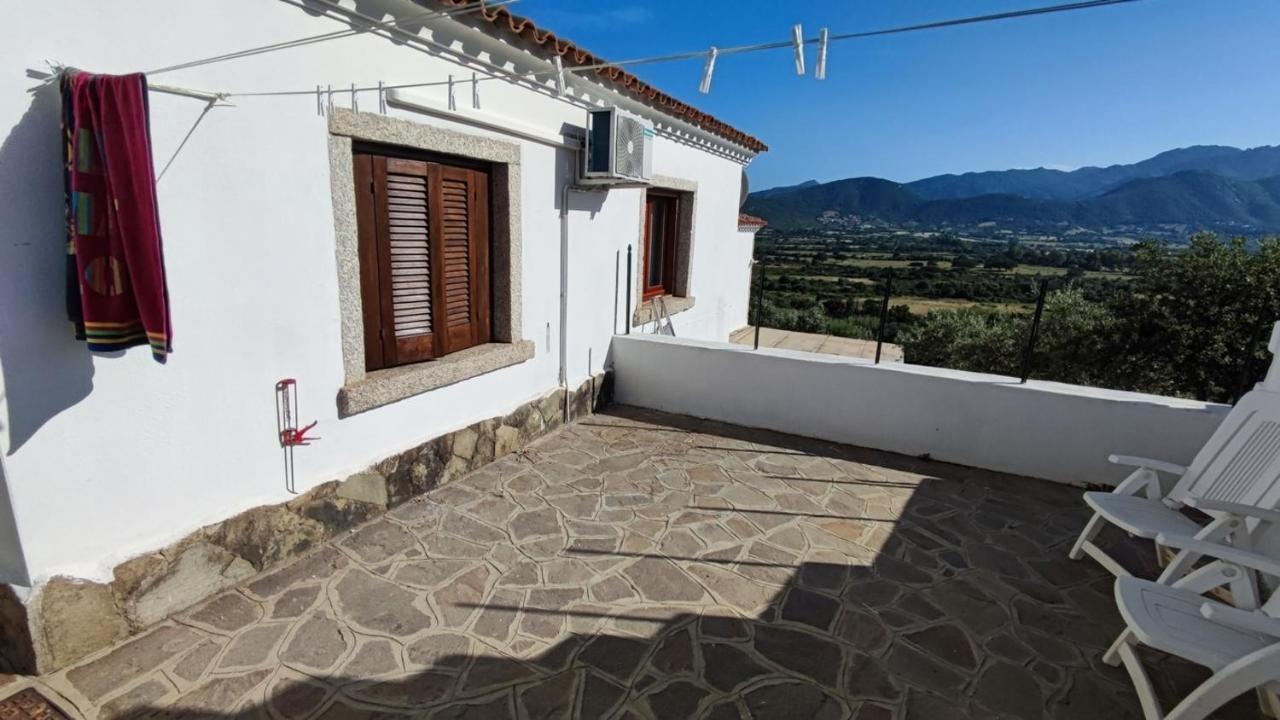 Casa L'Ulivariu Affittacamere 산테오도로 외부 사진